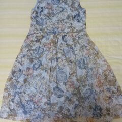 花柄ワンピース　半袖+袖無し　4着セット　Lサイズの画像