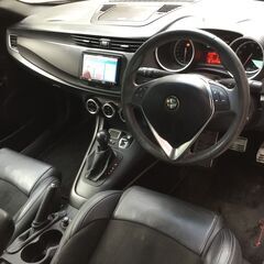 アルファロメオ　ジュリエッタ　スポルティーバ　車検8年5月　乗って帰れます　ナビ　テレビ　Bluetoothの画像