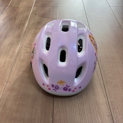ラプンツェル子供用自転車ヘルメット‼️【ほぼ新品】の画像
