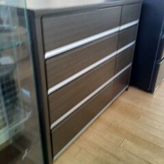  ★リユースのサカイつくば店★TK7588 ニトリ ローチェスト ダークブラウン H98×D42×W126 クリーニング済みの画像