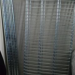 IKEAのスチールラックの画像