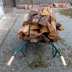 薪ストーブ用・キャンプ用の薪を売ります。の画像