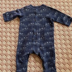 UNIQLOキルトロンパース4点セットの画像