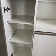 食器棚の画像