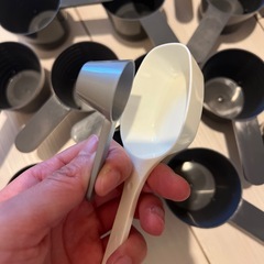 計量カップの画像