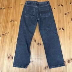 【ZARA】ストレートデニムジーンズの画像