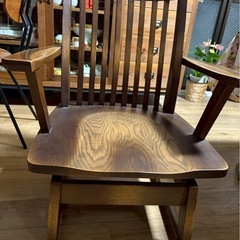 ダイニングテーブルの画像