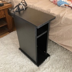 ベッドサイドテーブル　黒の画像