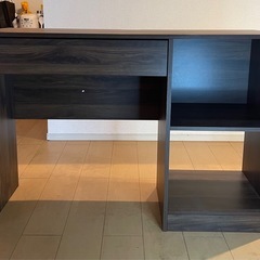 ★急募★ウッド調ワークデスク（組立済み）の画像