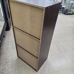 J8718 【リユースのサカイ柏店】 扉付カラーBOX クリーニング済みの画像