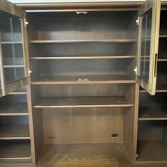 扉付きのサイドボード　お譲りしますの画像