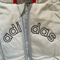adidasジャンパー(110サイズ)の画像