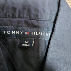 TOMMY HILFIGER シャツの画像