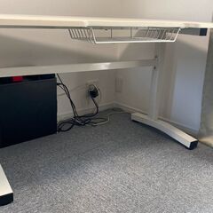 手動昇降デスク 幅115cm×奥行き76cm まだまだ使えます。の画像