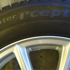 スタッドレスタイヤ　17インチ　の画像