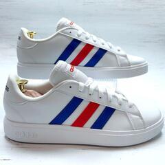 【新品未使用】 adidas グランドコート スニーカー　26.5 ホワイトの画像