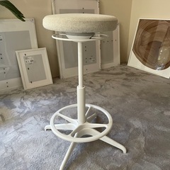 イケア　IKEA カウンターチェア　昇降式　椅子の画像