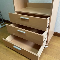 収納付きハンガーラックの画像