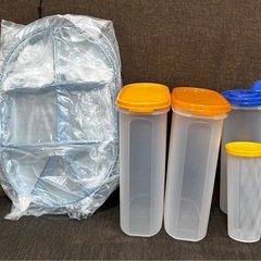 タッパーウェアつめ詰め合わせの画像