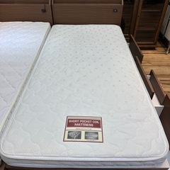 ニトリ　定番　引き出し付き　コンセント付き　マットレス付きシングルベッドの画像