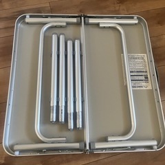 アウトドアテーブル　60×60cmの画像