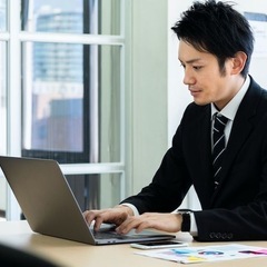 HP、名刺、チラシなど、お洒落なデザインで作ります💻