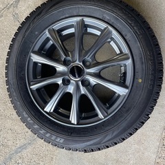 【2016年製】175/65R14 スタッドレスタイヤの画像