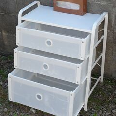 配達先決定🚚　無料配達します🚚安全なプラ板ラック💖座布団💖の画像