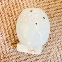 希少 生活の木 アロマオールナイト 陶器製アロマライト 生産終了 箱付きの画像