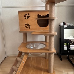 木製キャットタワー
の画像