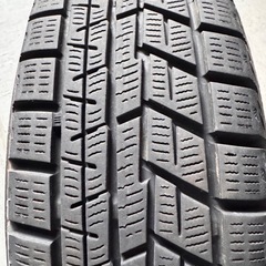 スタッドレスタイヤの画像