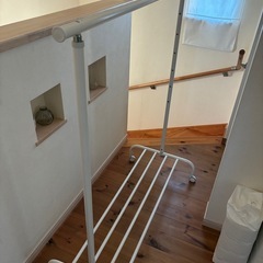 ♦️キャスター付きハンガーラックの画像