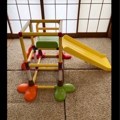 室内用ジャングルジム+滑り台の画像