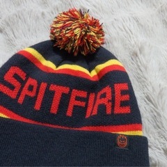 SPITFIRE ニット帽 ビーニー ポンポン付き スケボー ストリートの画像