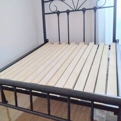 シングルベッドフレームの画像