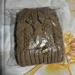 ベージュ ニットビーニー スヌードセットの画像
