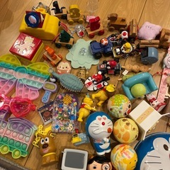 おもちゃ　まとめ売りの画像