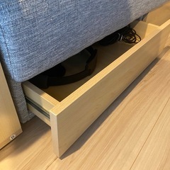 ソファベッド（猫の引っ掻き、汚れあり）の画像