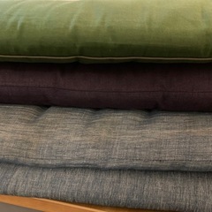 座布団 8枚 1枚100円の画像