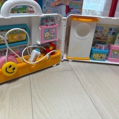 アンパンマンお医者さんごっこの画像