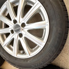 スタッドレスタイヤ175/65R15の画像