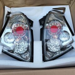 スイフトZC71Sから取外しLEDテール　社外品の画像