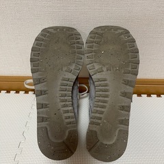 ニューバランス スニーカー レディース25cmの画像