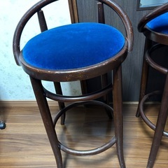 ハイチェア３脚の画像