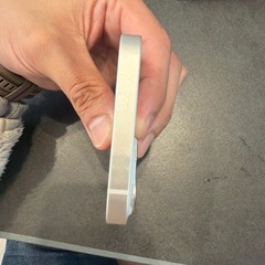 Apple iPhone 13 スターライト 本体　256GBの画像