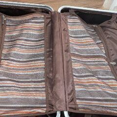 【中古品】A.L.Iのスーツケースの画像