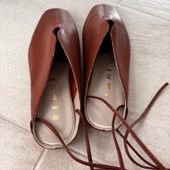 フラットシューズ 23.0cm 美品の画像