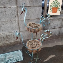 12/14((日)）まで　ジャンク品　孔雀　プランター　親子セットの画像