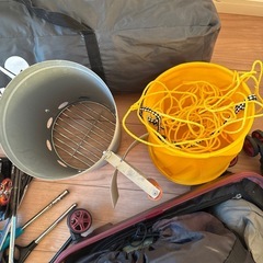 キャンプ用品　テント寝袋燃料キャリーケースの画像