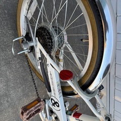 子供用自転車　20インチ 6段変速 オートライト　ガレージ保管の画像